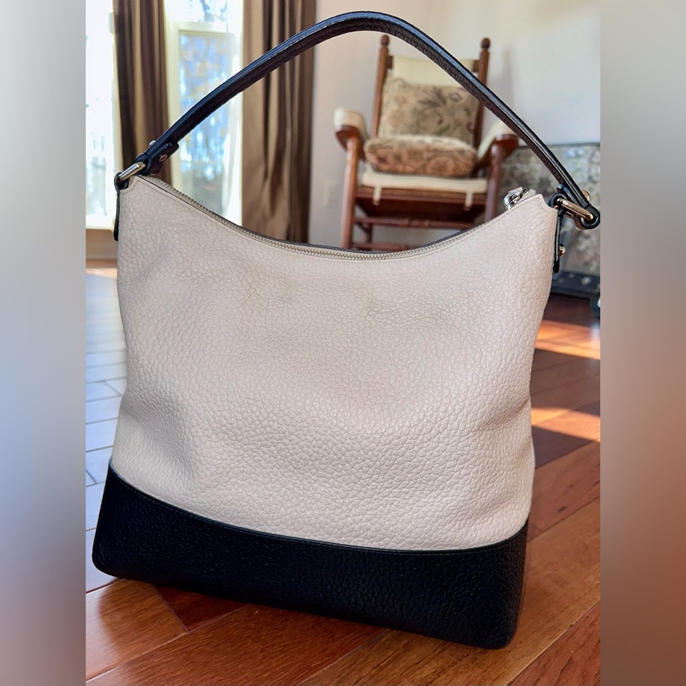 LOW START Kate Spade Two-Tone Pebbled Leather Hobo Bag. Great condition! - Picture 4 of 15